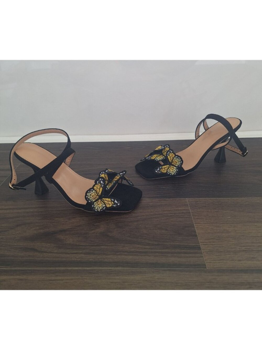 NWOT Black Suede Butterfly Embroidered Slingback Heels EU 39 US 7.5–8 Heel Fun G
